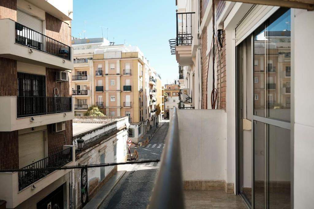 Apartamento A 100M Del Ayuntamiento Huelva Exterior photo